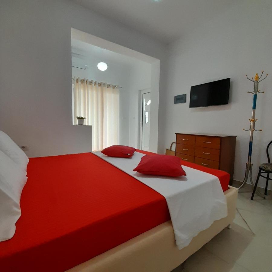 Denni'S Home ซารานเดอ ภายนอก รูปภาพ