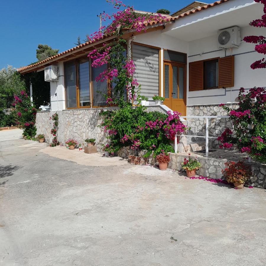 Denni'S Home ซารานเดอ ภายนอก รูปภาพ