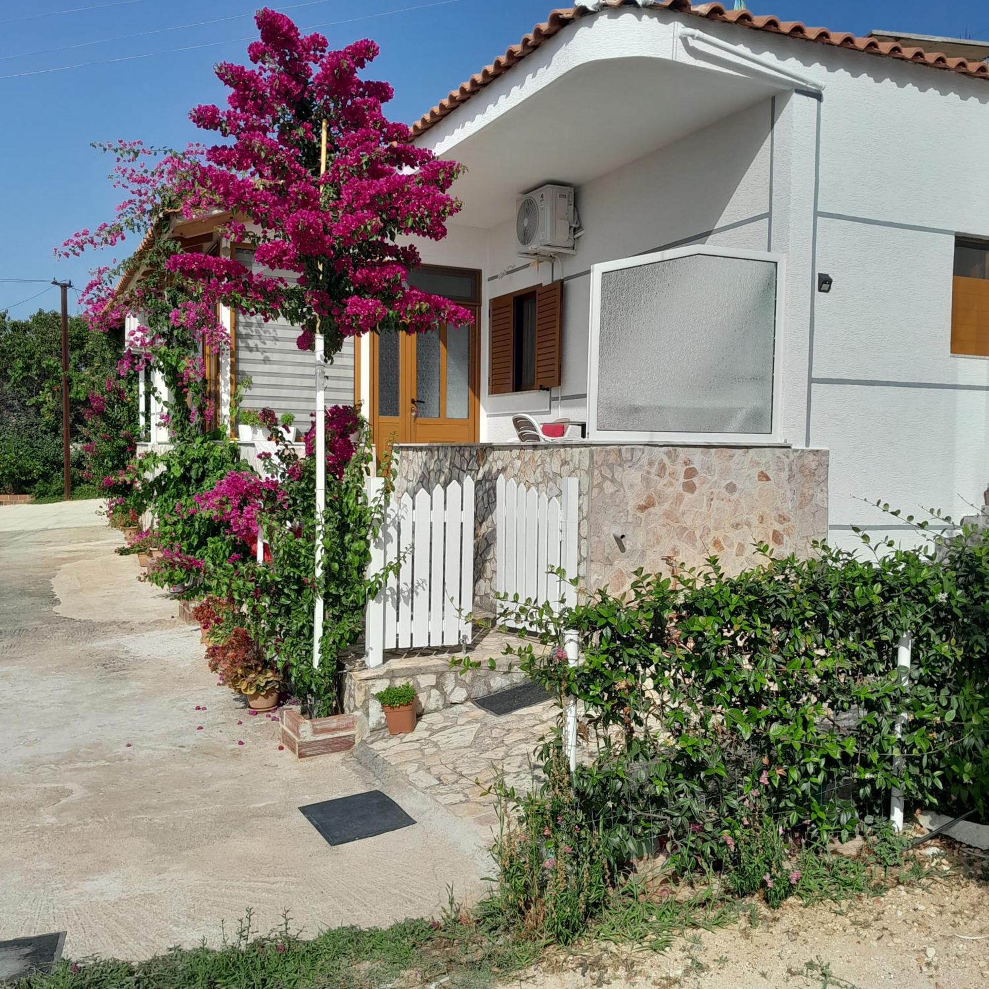 Denni'S Home ซารานเดอ ภายนอก รูปภาพ